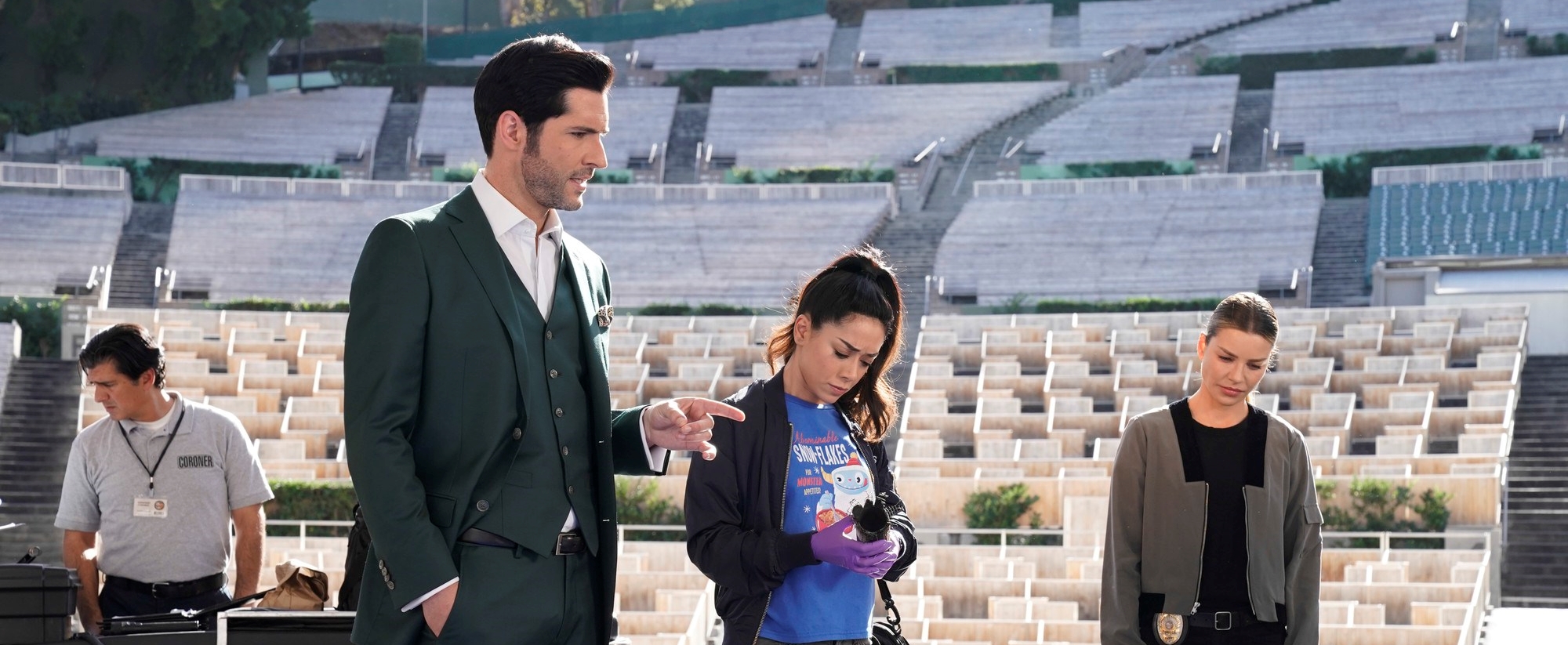 LUCIFER: Let Pinhead Sing!